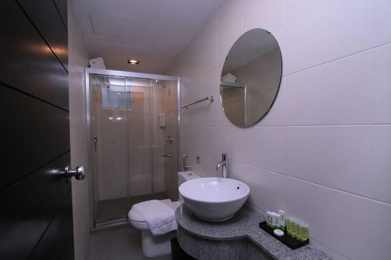 Likas Square - Kk Apartment Suite โกตาคินาบาลู ภายนอก รูปภาพ